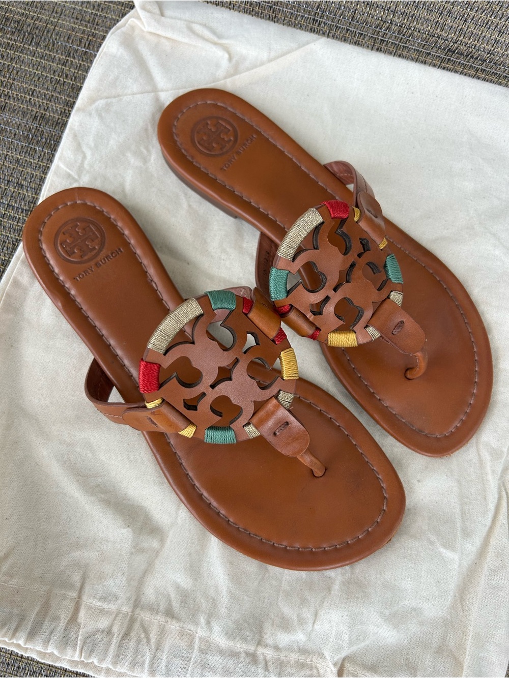 EUC Tory Burch size 7 Tan Brown Leather Miller Sandals Multicolor Trim Logo - Picture 8 of 8